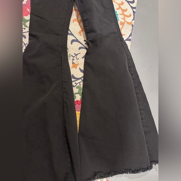 We The Free Black extra  Flared Women's Jeans size 25 - Picture 2 of 5